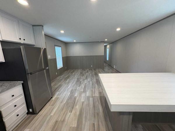 2023 Clayton Mobile Home