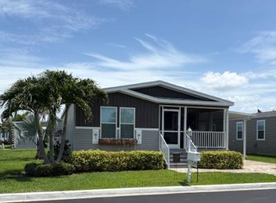 Mobile Home at 104 Cottonwood Naples, FL 34112