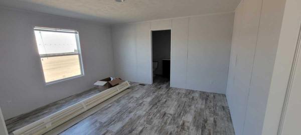 2026    Cavco Essence - 430ES16763A Mobile Home