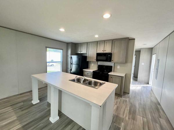 2023 Clayton Maynardville Classic 66 Mobile Home