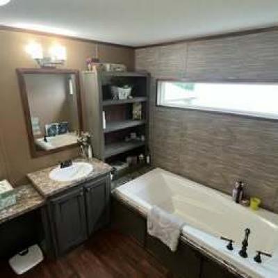 Photo 4 of 8 of home located at 917 County Road 791 Buna, TX 77612