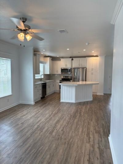 Photo 5 of 26 of home located at 88 Cottonwood Lane Naples, FL 34112