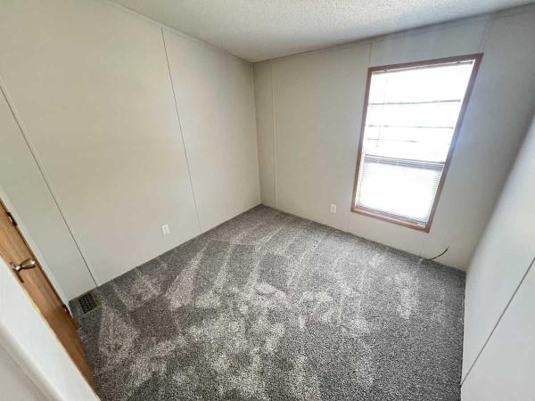 2000 Schult Manufactured Home