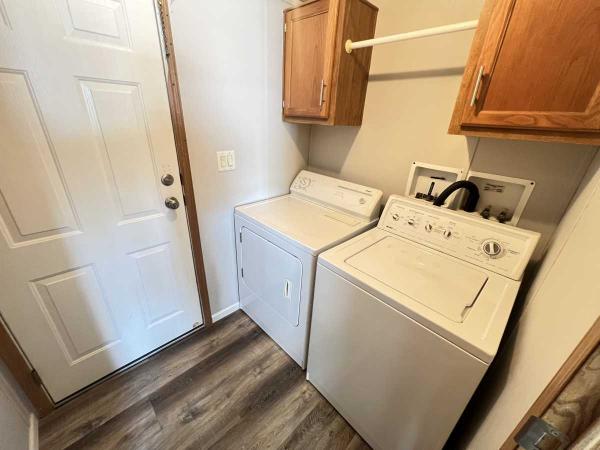 2000 Schult Manufactured Home