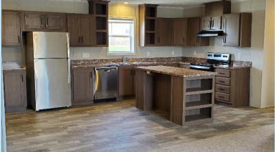 Mobile Home at 2972 Estates Court Columbus, IN 47201