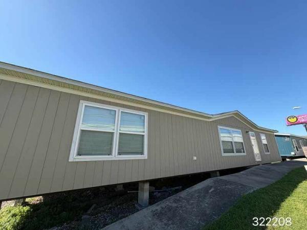 Photo 1 of 2 of home located at Palm Harbor Village 6317 E Ben White Blvd Austin, TX 78741