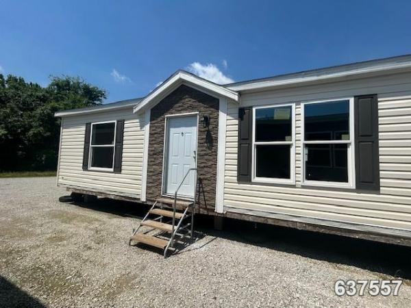Photo 1 of 2 of home located at Infinity Home Center Llc 21191 Us 45 Alt Aberdeen, MS 39730