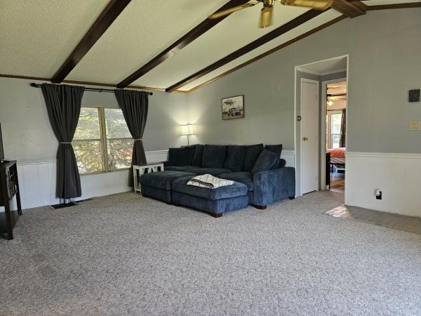 1990 Victorian 14201 Mobile Home