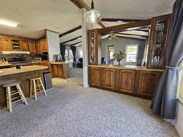 1990 Victorian 14201 Mobile Home