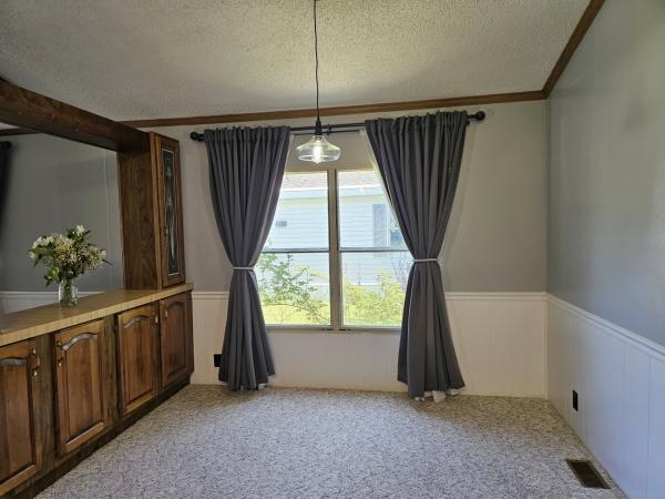 1990 Victorian 14201 Mobile Home