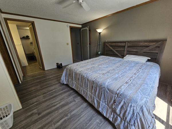 1990 Victorian 14201 Mobile Home