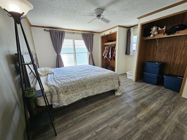 1990 Victorian 14201 Mobile Home