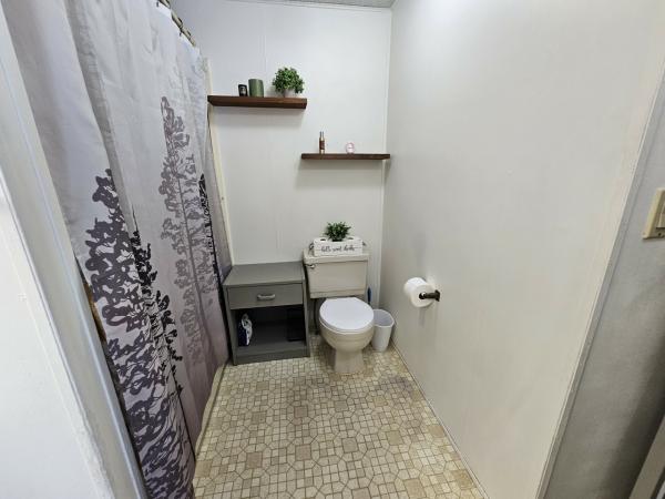 1990 Victorian 14201 Mobile Home