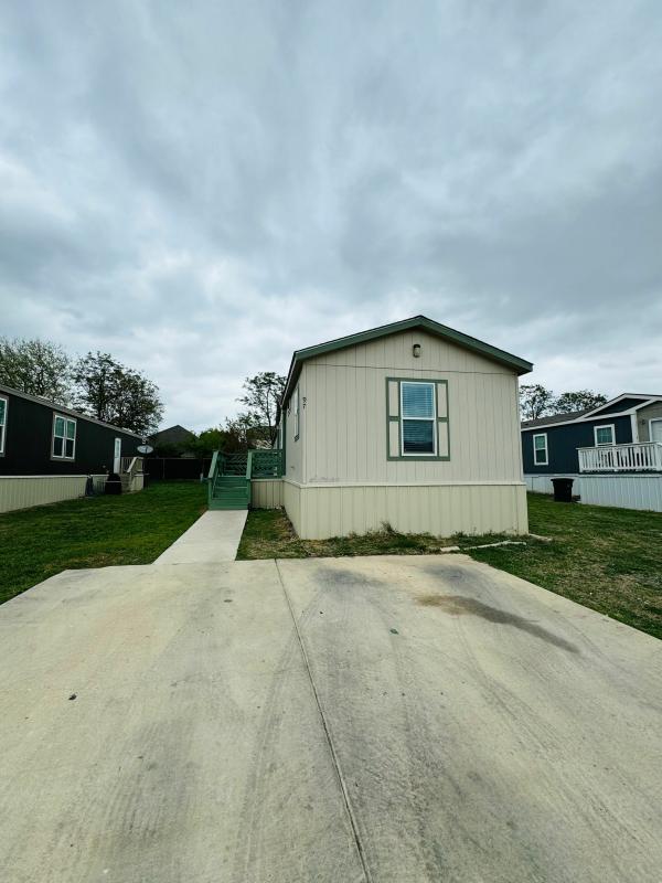 Photo 1 of 2 of home located at 7109 W Loop 1604N Lot #97 San Antonio, TX 78254