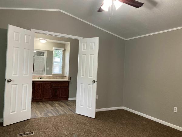 2019 Elliott Mobile Homes Solitaire Mobile Home
