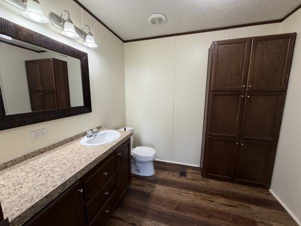2012 Clayton 38SUN28523BH12 Mobile Home