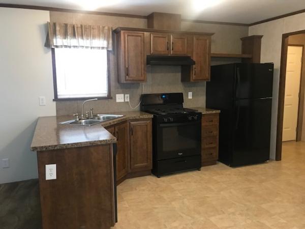2013 Redman 1680204RA Mobile Home