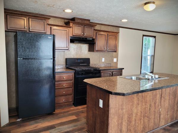 2014 CHAMPION C17 FGS1680 203R  Home