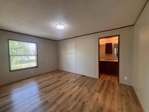 2017 1680-32L  Home