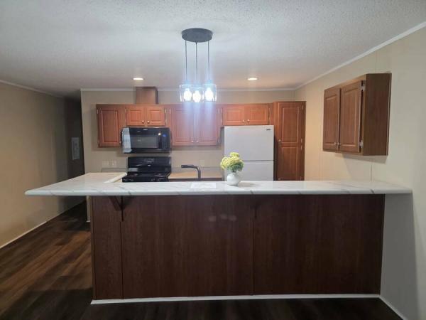 2017 LH168032AF  Home