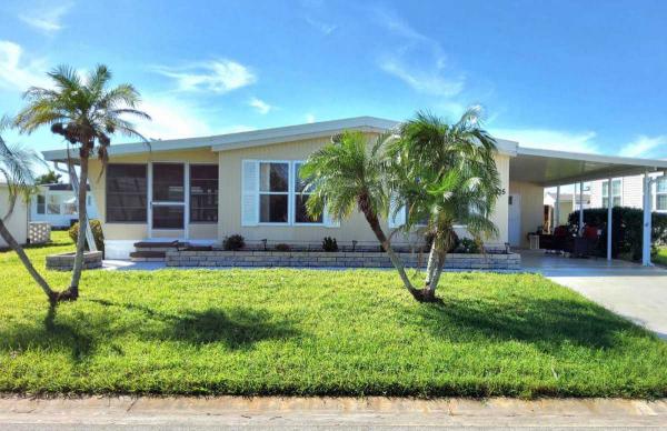 Photo 1 of 2 of home located at 3815 Sunset Dr Ellenton, FL 34222