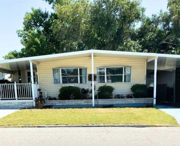 Photo 1 of 2 of home located at 394 Coquina Dr Ellenton, FL 34222