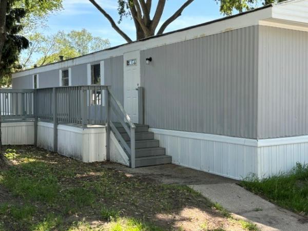 1990 Carrollton Manufactured Home