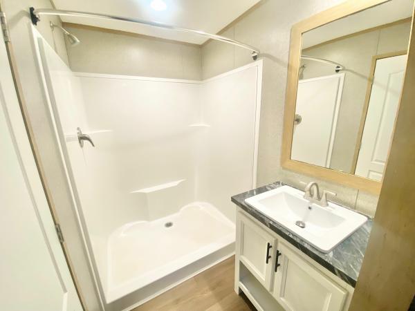 2021 Clayton Homes Inc Epic Journey Mobile Home