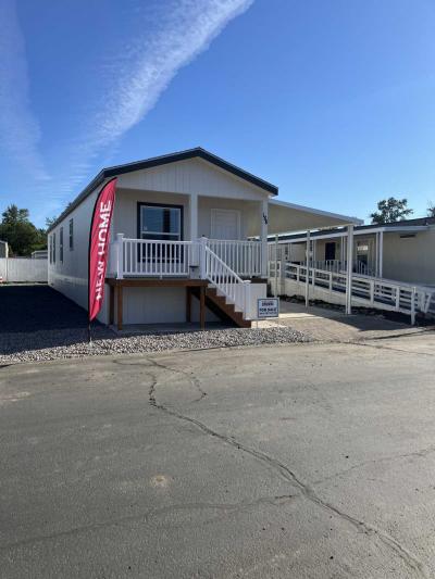 Photo 2 of 19 of home located at 3555 S. Pacific Hwy Medford, OR 97501