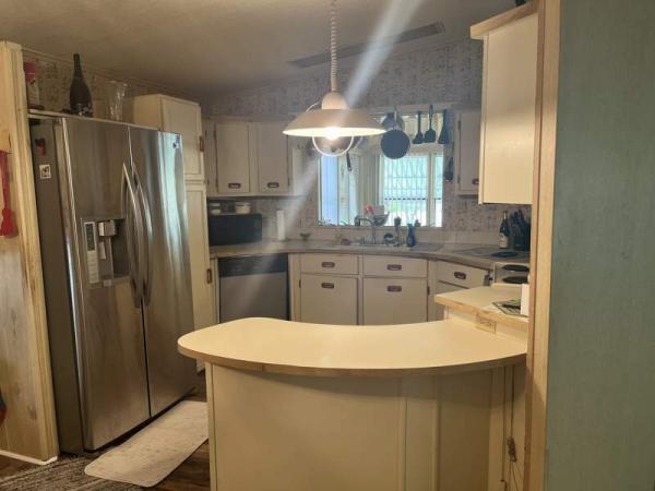 1985 Schult Manufactured Home