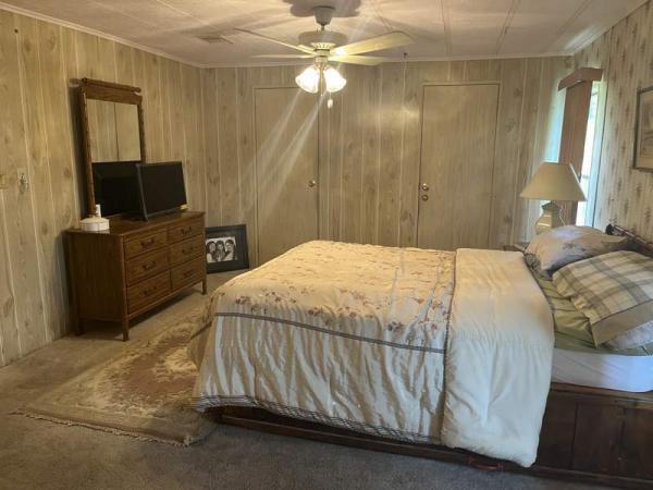 1985 Schult Manufactured Home