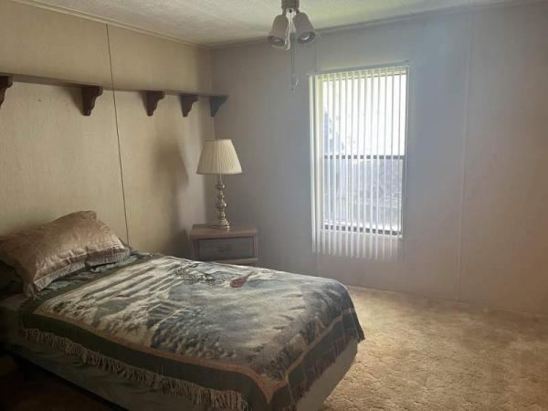1985 Schult Manufactured Home