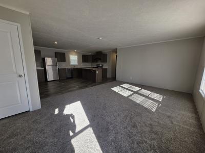 Photo 3 of 10 of home located at 890 Thomas J Drive Flint, MI 48506