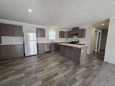 Photo 4 of 10 of home located at 890 Thomas J Drive Flint, MI 48506
