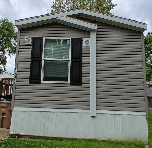 Photo 1 of 2 of home located at 3746 Camden Dr Lot Cm3746 Columbus, IN 47203