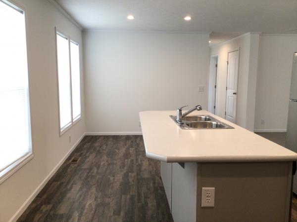 2023 Champion RA2860209 Mobile Home