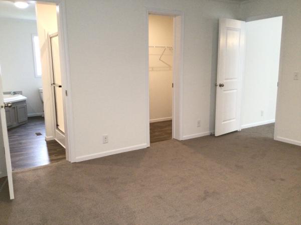 2023 Champion RA2860209 Mobile Home