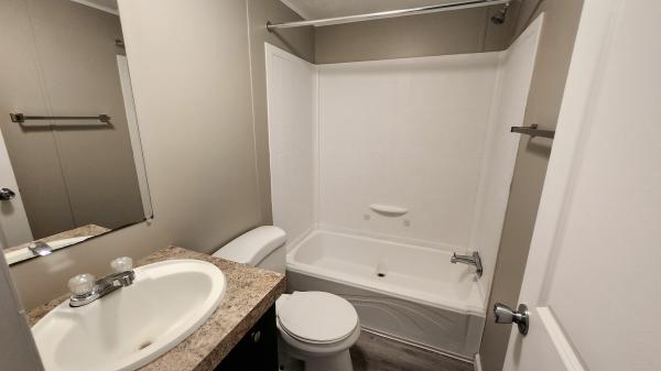 2012 Clayton Homes Inc Tru MH Mobile Home