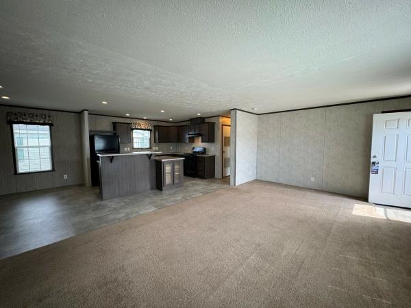 2015 Redman 2856201RA Mobile Home