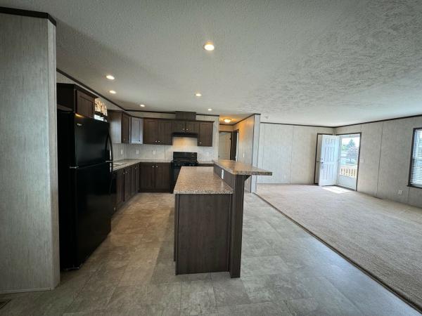 2015 Redman 2856201RA Mobile Home