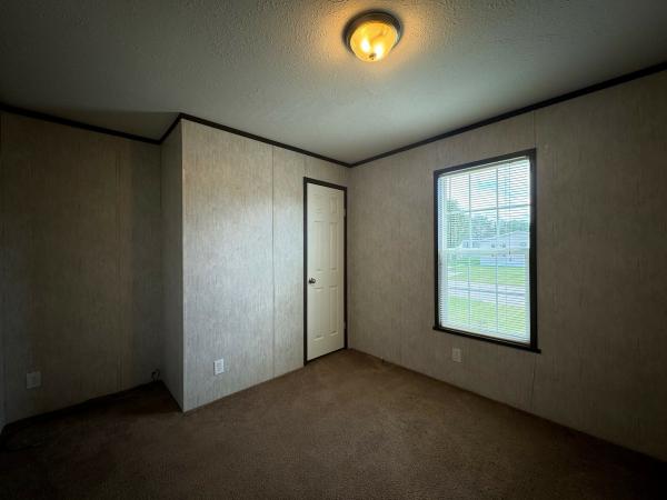 2015 Redman 2856201RA Mobile Home