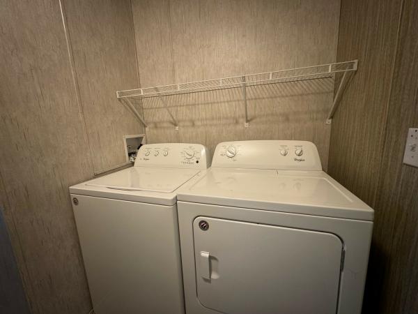 2015 Redman 2856201RA Mobile Home
