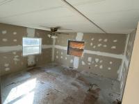 1975 BARR HS Mobile Home