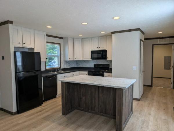Photo 1 of 2 of home located at 10116 Hendon Dr. Lot 364 Indianapolis, IN 46234