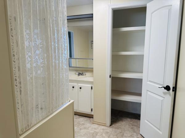 1977 FLEETWOOD NONE Mobile Home
