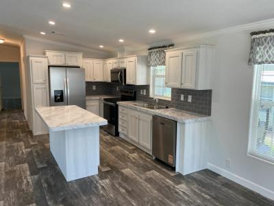 Photo 4 of 20 of home located at 513 Old Colony Rd. Leesburg, FL 34748