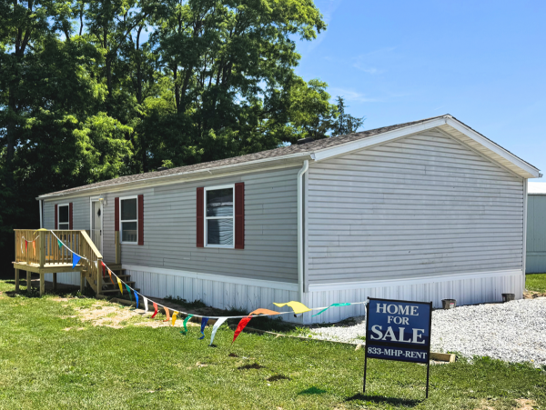 Photo 1 of 2 of home located at 435 Timber Ridge Lane Quincy, IL 62305