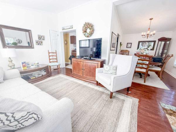 1991 Schult Lakewood Manufactured Home
