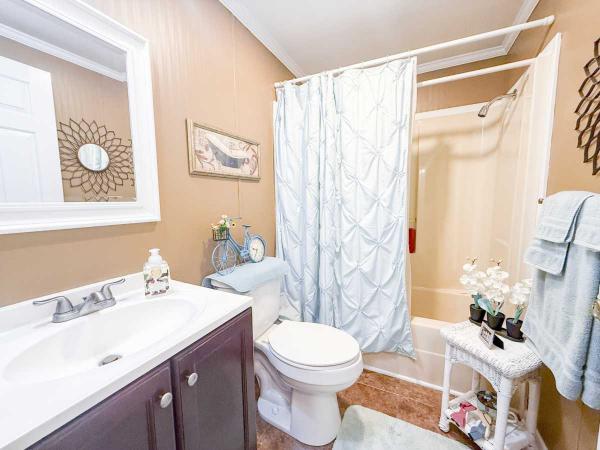 1991 Schult Lakewood Manufactured Home