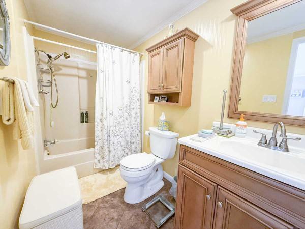 1991 Schult Lakewood Manufactured Home